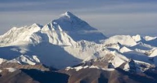 Достъпът на туристи до Еверест може да бъде забранен