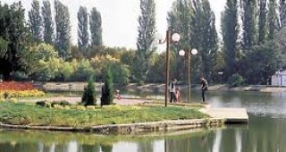 Три градски парка в централната част на Стара Загора се обновяват