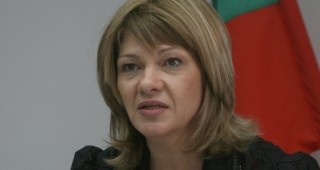 Министър Караджова ще участва в публичен дебат за Дунавската стратегия