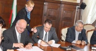 В МЗХ беше подписан колективен трудов договор на работещите в горския сектор