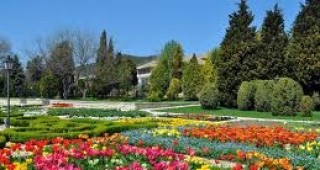 Търсят се архивни снимки от Ботаническата градина в Балчик