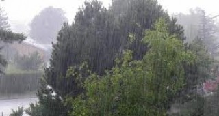 Оранжев код е обявен за обилни валежи в 15 области в страната