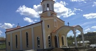 Земеделска кооперация гради църква в добричкото село Житница