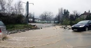 Комисии от Областната служба Земеделие описват щетите от наводнението в село Дъбене