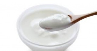 Учени разработват кисело мляко, което поставя диагнози