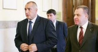 Премиерът Бойко Борисов и министър Найденов връчиха договори по ПРСР