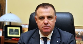 Министър Найденов ще даде изявление след провеждането на Консултативния съвет по зърно