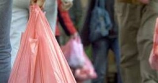 Употребата на неразградими полиетиленови торбички в община Карлово е забранена