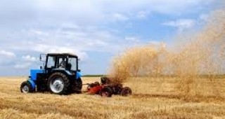 Производители и търговци на зърно ще бъдат проверявани от инспектори на НАП - Ямбол