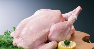 Без съществени изменения остават средните цени на пилешкото месо