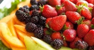 ДФЗ: Учебните заведения и общините сами избират доставчици на плодове и зеленчуци