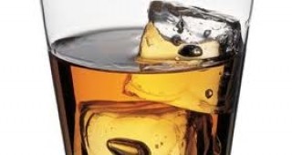 Комисията за защита на потребителите провежда национална акция за опасен алкохол