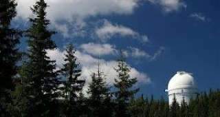 Обсерваторията в Рожен оцелява с пари от МОСВ и земеделското министерство