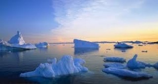 Гренландия губи по 200 милиона тона лед всяка година
