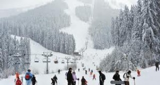 Премиерът Бойко Борисов прие подписка за разширяване на ски-зоната над Банско