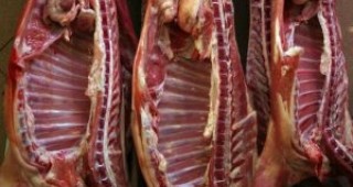 Нелегален цех за разфасоване на месо в София - за втори път затворен