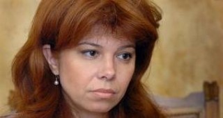 Илияна Йотова: ГЕРБ ще прибере разликата от препродаването на дюните в Несебър, за да си купи изборите