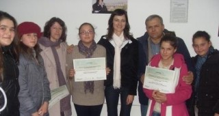 Евродепутатът Мария Габриел награди участници в конкурса за ученици от Благоевградска област