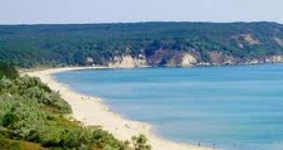 Мораториум върху строителството на 10 плажа по Черноморието иска БСП