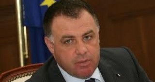 В Брюксел министър Найденов ще обсъди тревогите на производителите на етерични масла в България