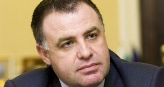 Министър Найденов се извини за отлагането на плащането на субсидиите на площ