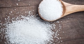Цената на бялата кристална захар остава без промяна