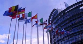 ЕК пуска спрени пари за България