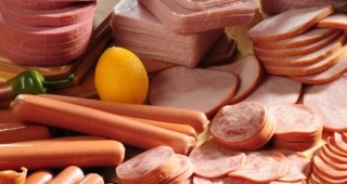 Любомир Кулински: Колбасите в ниския ценови сегмент съдържат соеви изолати и много Е-та