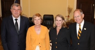 Знакова среща на министър Греков с посланика на САЩ Н. Пр. Марси Рийс