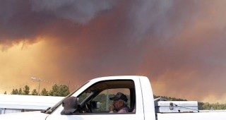 25 пожарникари загинаха при борба с голям горски пожар в американския щат Аризона