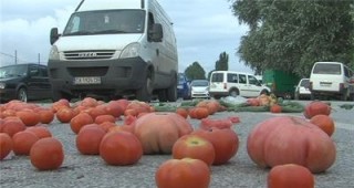 Протест на зеленчукопроизводители ще блокира движението по пътя от Пловдив за Пещера