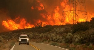 Горски пожари в Калифорния наложиха евакуацията на над 6 000 души