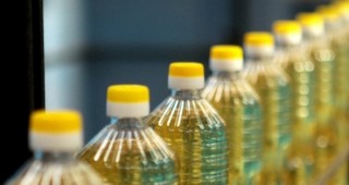 Средната цена на едро на слънчогледовото олио е 2,57 лв./литър