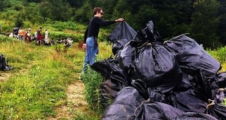 21 тона отпадъци събраха активисти от Централен Балкан