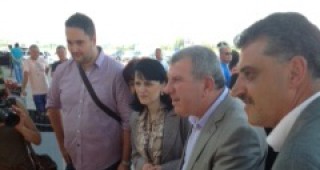 Министър Греков: Прекъсваме веригата от прекупвачи и даваме глътка въздух на земеделските ни стопани