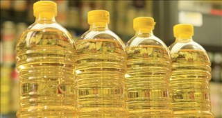 Отчита се леко понижение на средната цена на едро на рафинираното слънчогледово олио