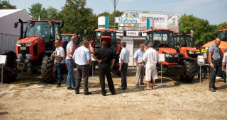Премиера на два нови трактора Kubota в Добрич
