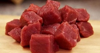 Месото е най-вредно за околната среда, сочи шведски наръчник за хранене