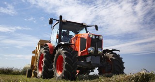 Полева демонстрация на новите японски трактори KUBOTA от М серия