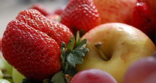 Похапването на повече плодове и зеленчуци намалява опасността от инсулт