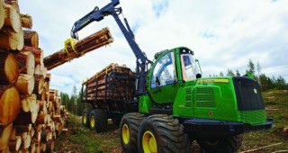 Лизингова програма от Пощенска банка в помощ на дърводобивната индустрия в България