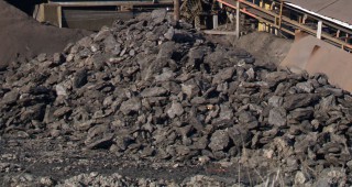Спряха дейността на два обекта за производство на дървени въглища в Шуменско