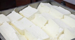Прясното мляко в българското сирене масово е внос от Германия