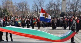 България чества 136-та годишнина от Освобождението