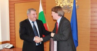 България ще използва холандския опит в оранжерийното производство