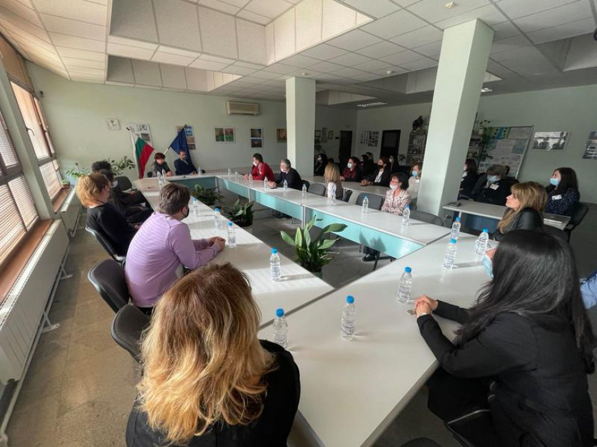 Борислав Сандов