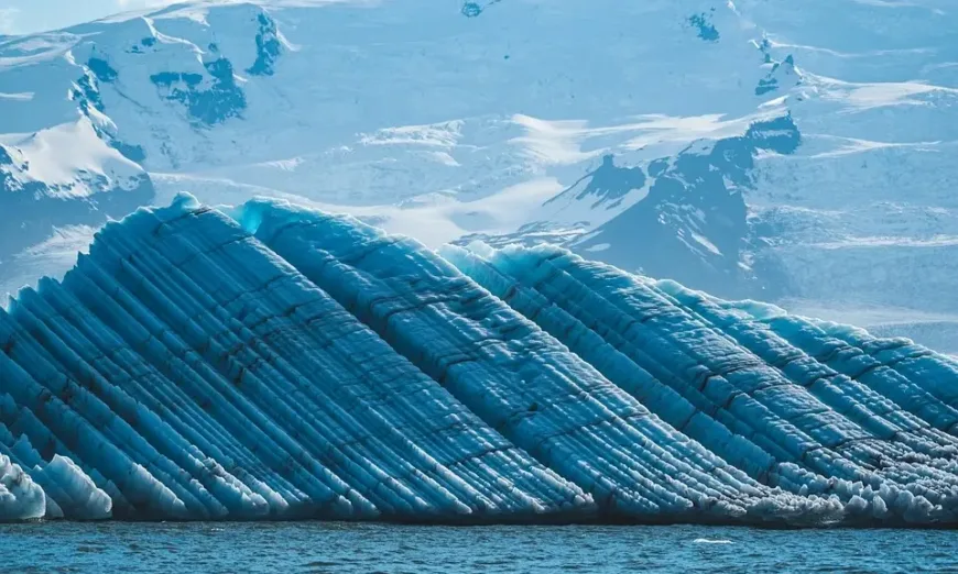 glacier-iceland