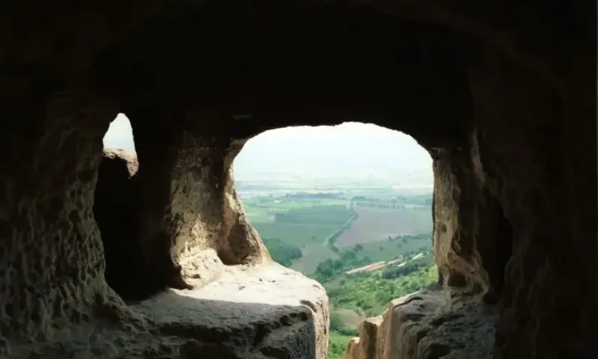 скален манастир