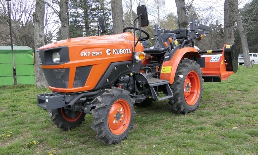 kubota-traktor-ek-221