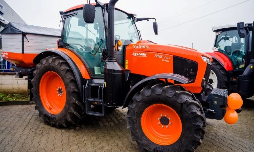kubota-tractor